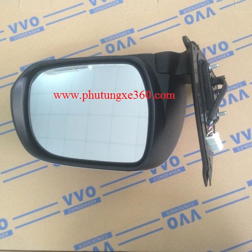 guong chieu hau fortuner.JPG